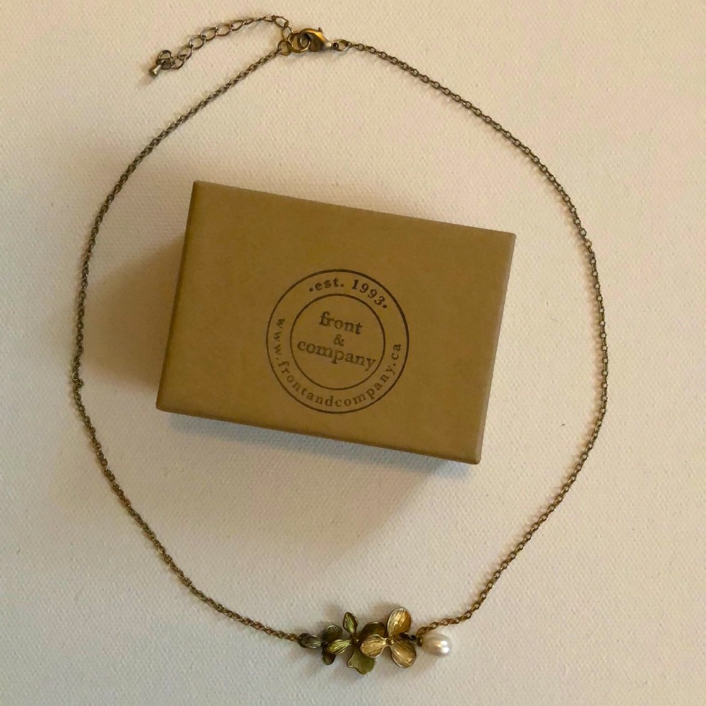 Gold Plate Leaves Pearl Necklace 🍃🍃